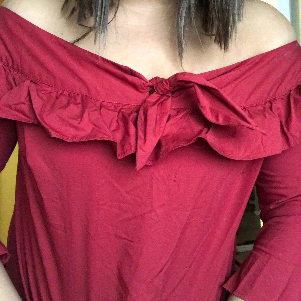 Ruffle 3/4 Length Sleeve Top